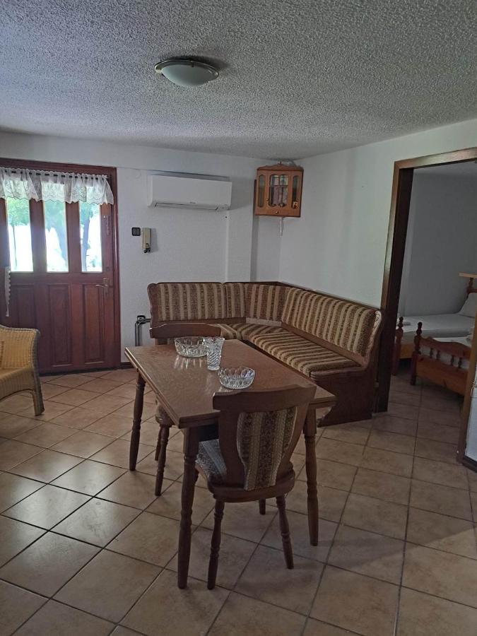 Elia Apartament PalaiónTsiflíkion