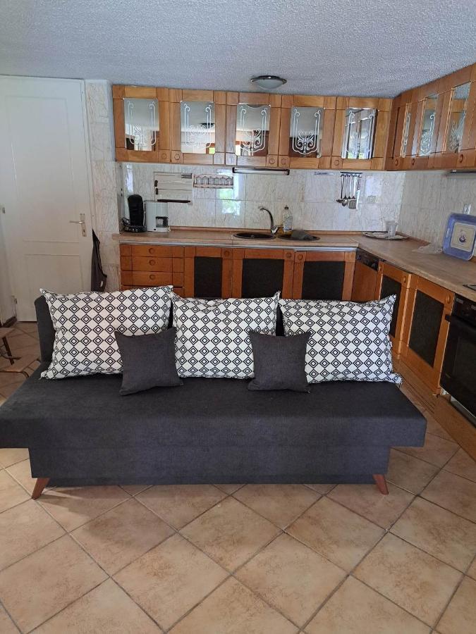 Apartament Elia *